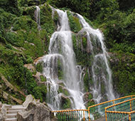 bakthang-water-falls