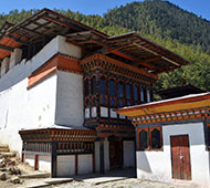 lhakhang-karpo-white-temple